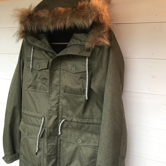 Oakley Jackets & Blazers - Oakley Women's Tamarack Parka Medium